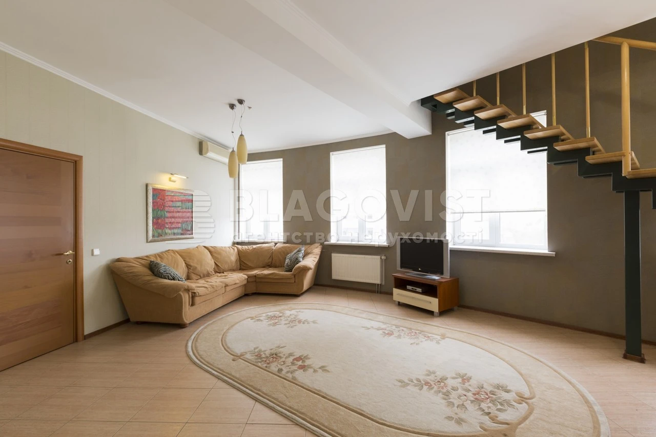 Sale apartment 4-room Antonovycha   st. 140 Kyiv 