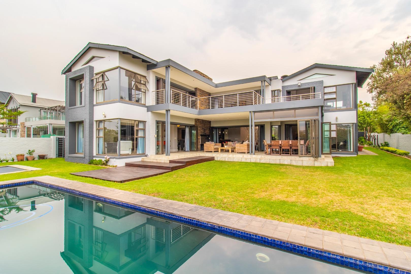 5 Bedroom Luxury House For Sale In Waterfall Country Estate