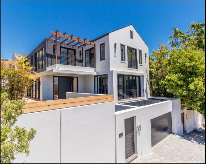 Brand New Quality 5 Bedroom House For Sale in Fresnaye