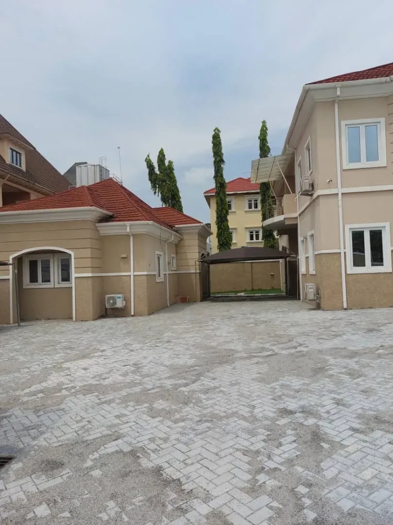 Beautiful 5 Bedroom House For Sale in Maitama, Abuja