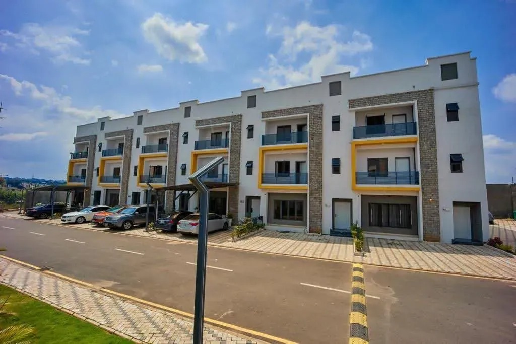 Beautiful 4 Bedroom Smart Terrace Apartment For Sale in Wuye, Abuja