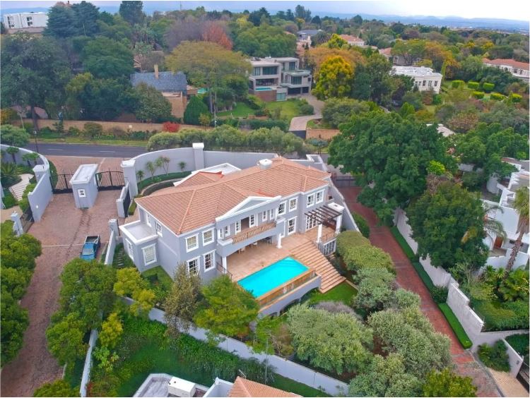 Magnificent 6-Bedroom Mansion With Beautiful Views For Sale In Bryanston