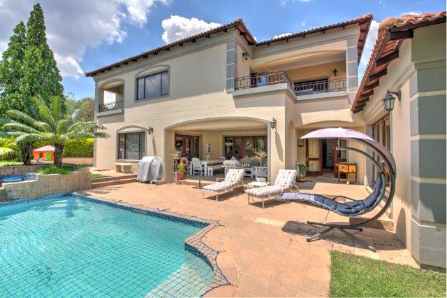 Magnificent 5 Bedroom Spacious House For Rent in Dainfern Golf Estate