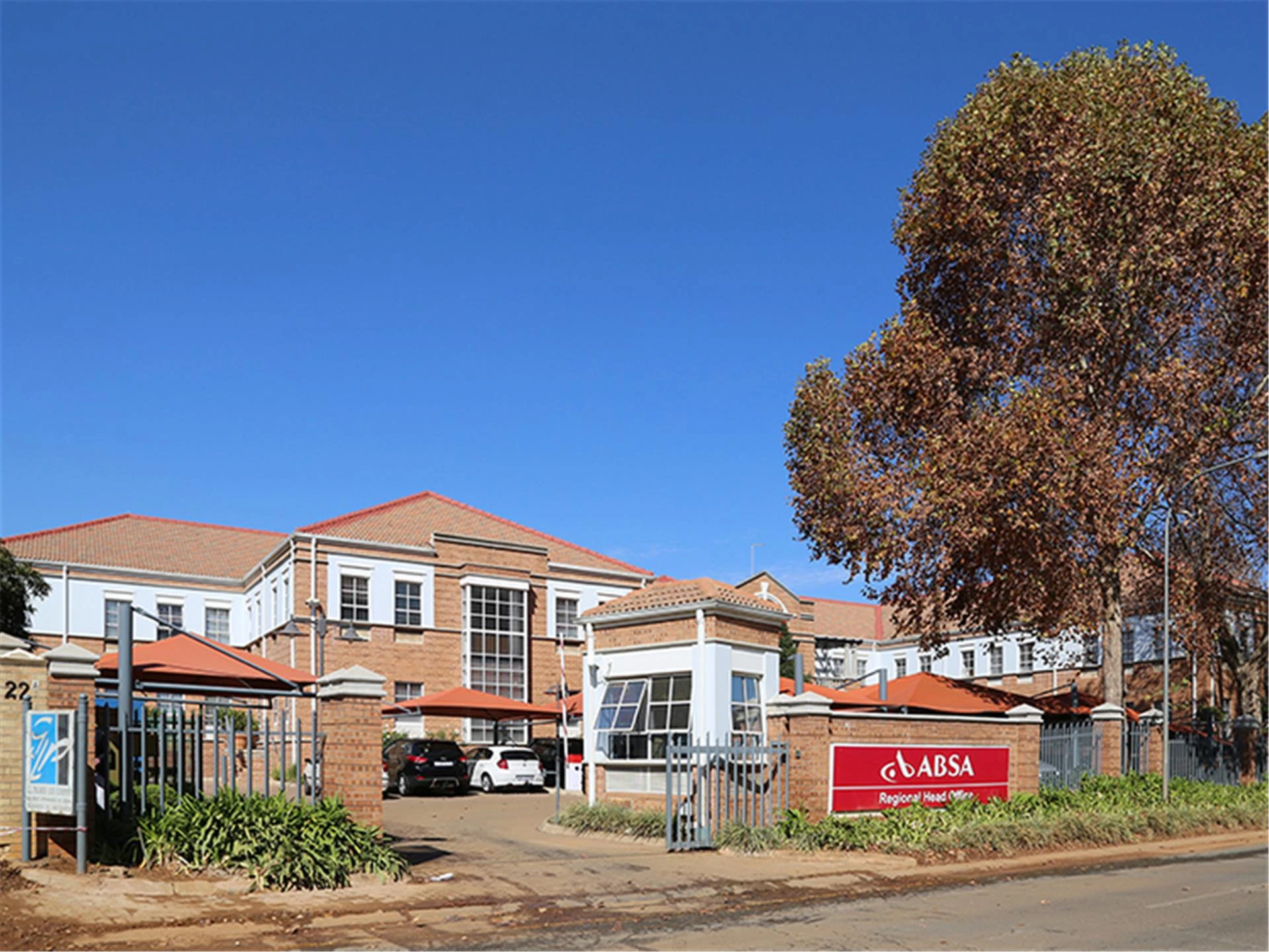 Prime grade office building, occupied by ABSA regional office