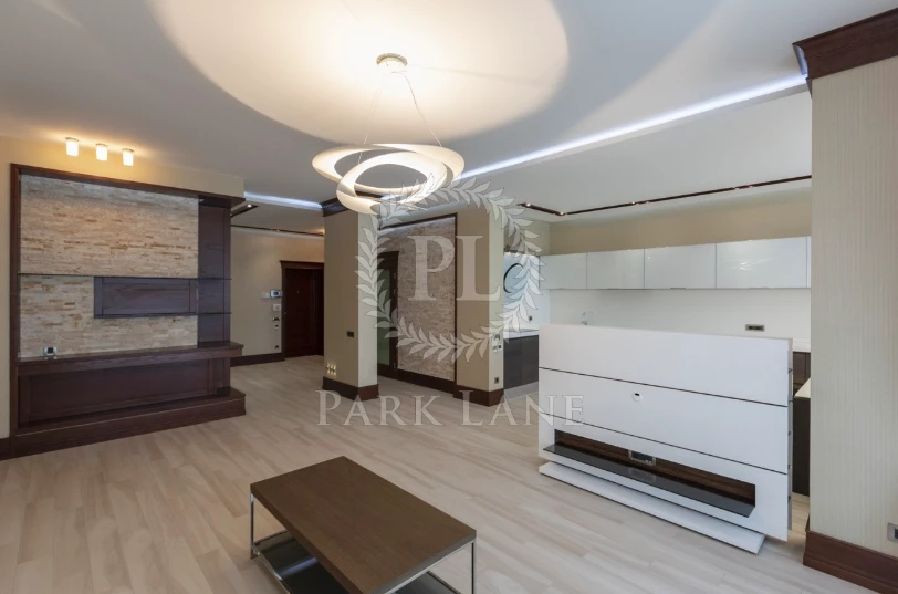 Verkauf 3-Zimmer-Wohnung Drahomyrova Mykhaila St. 9 Kiew