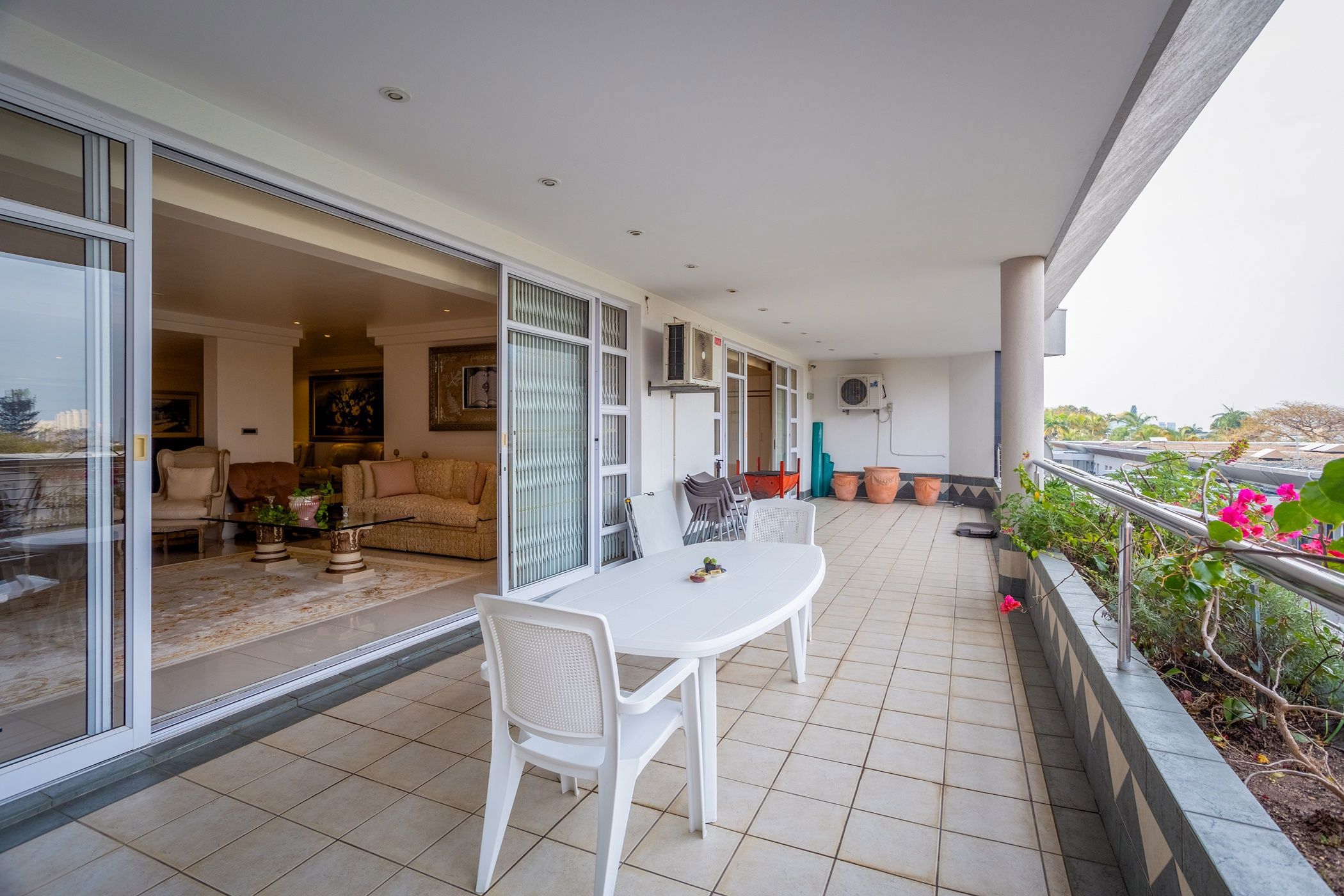 Beautiful 3 Bedroom Apartment For Sale in Musgrave