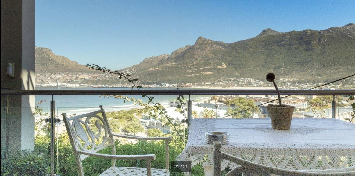 Spacious 6 Bedroom Villa for sale in Hout Bay Central, South Africa