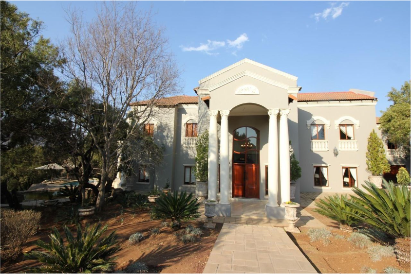 Magnificent 8 Bedroom House For Sale in Centurion Central