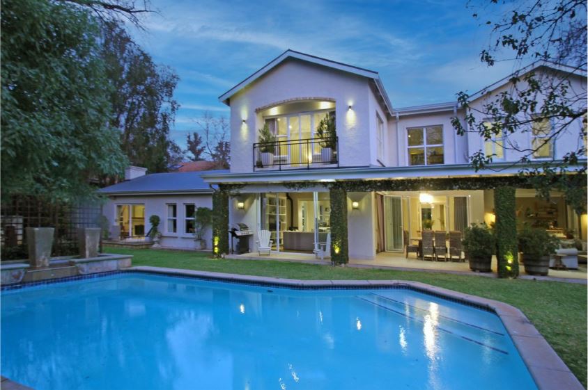 Magnificent Modern 4 Bedroom East House For Sale in Bryanston