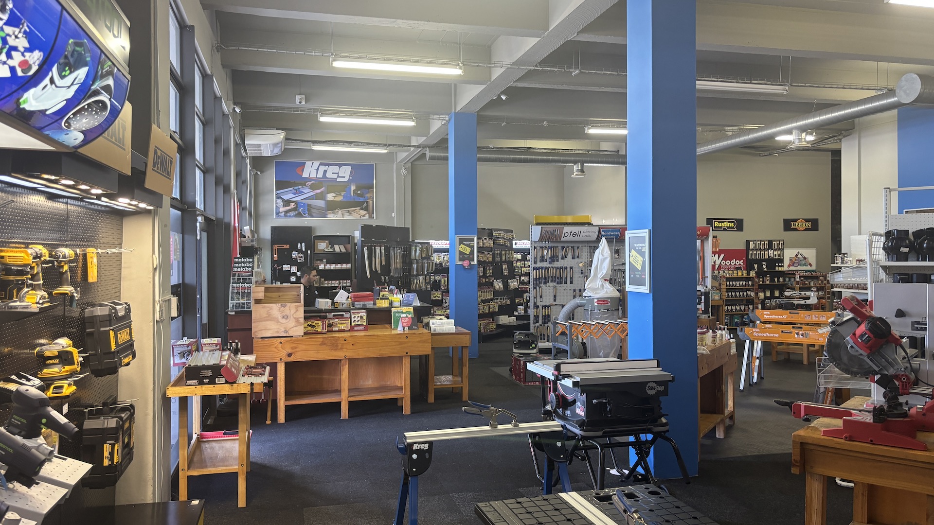 Fantastic Commercial Property For Rent in Maitland, Cape Town