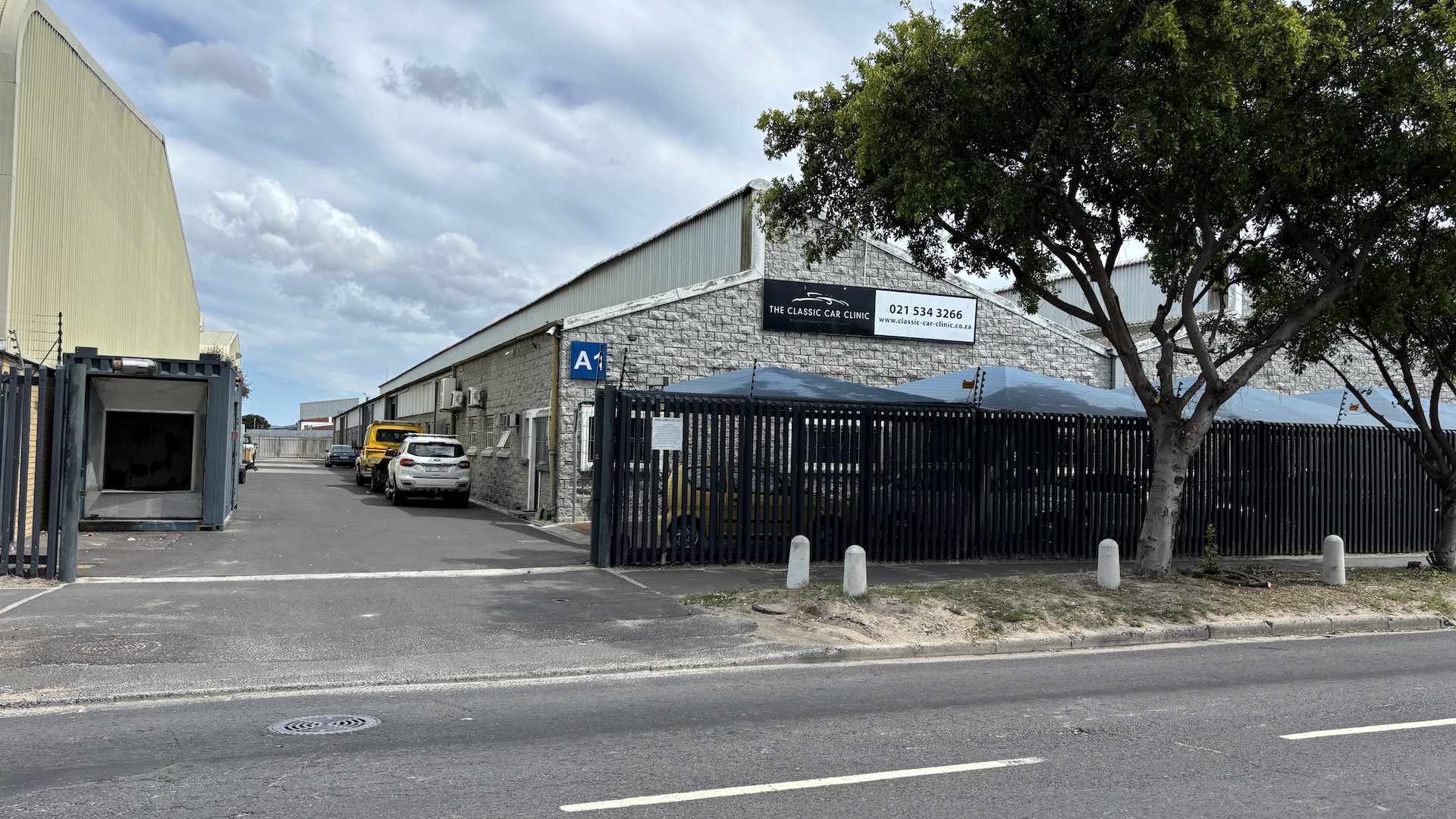 Neat Industrial Property For Rent in Epping, Cape Town