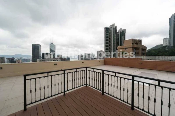 Grenville Apartment For Sale