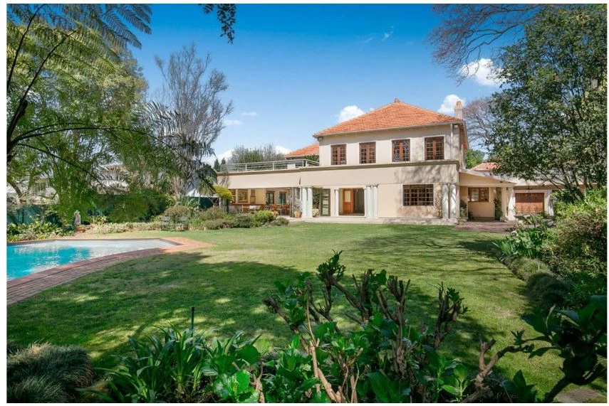 Elegant and Sophisticated 4 Bedroom House For Sale in Saxonwold