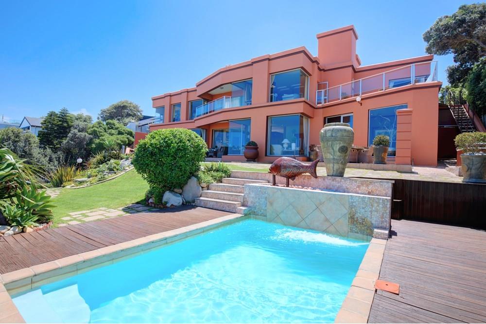 Exquisite 8 Bedroom House For Sale in Wilderness, Western Cape