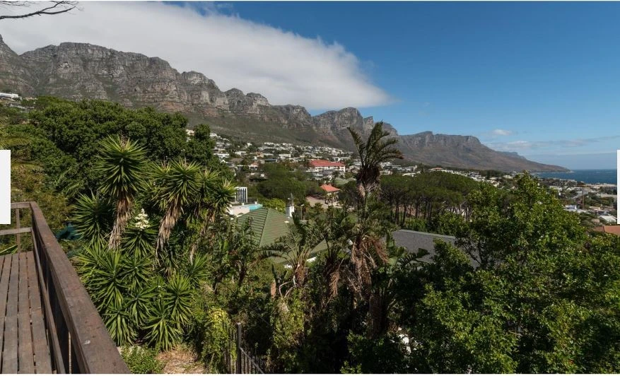 Stunning 4 Bedroom House For Sale in Camps Bay