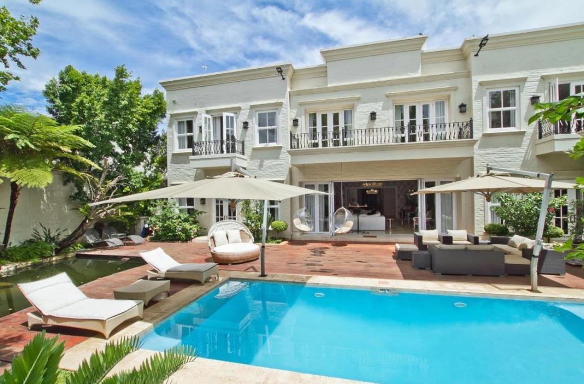 Modern Luxurious 5 Bedroom House for Sale in Bryanston