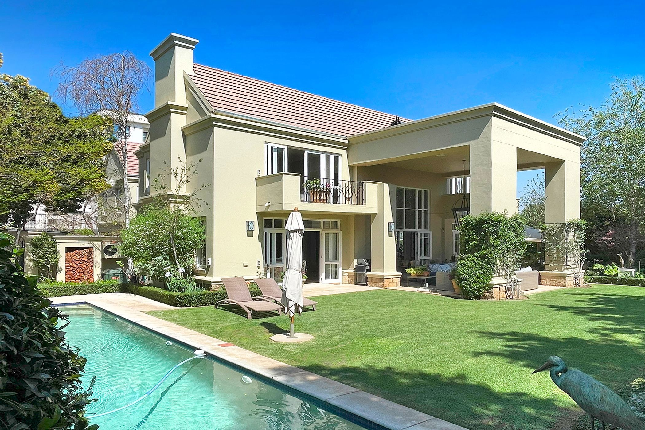 Exceptional 4 Bedroom Double Storey Cluster For Sale in Hyde Park, Sandton