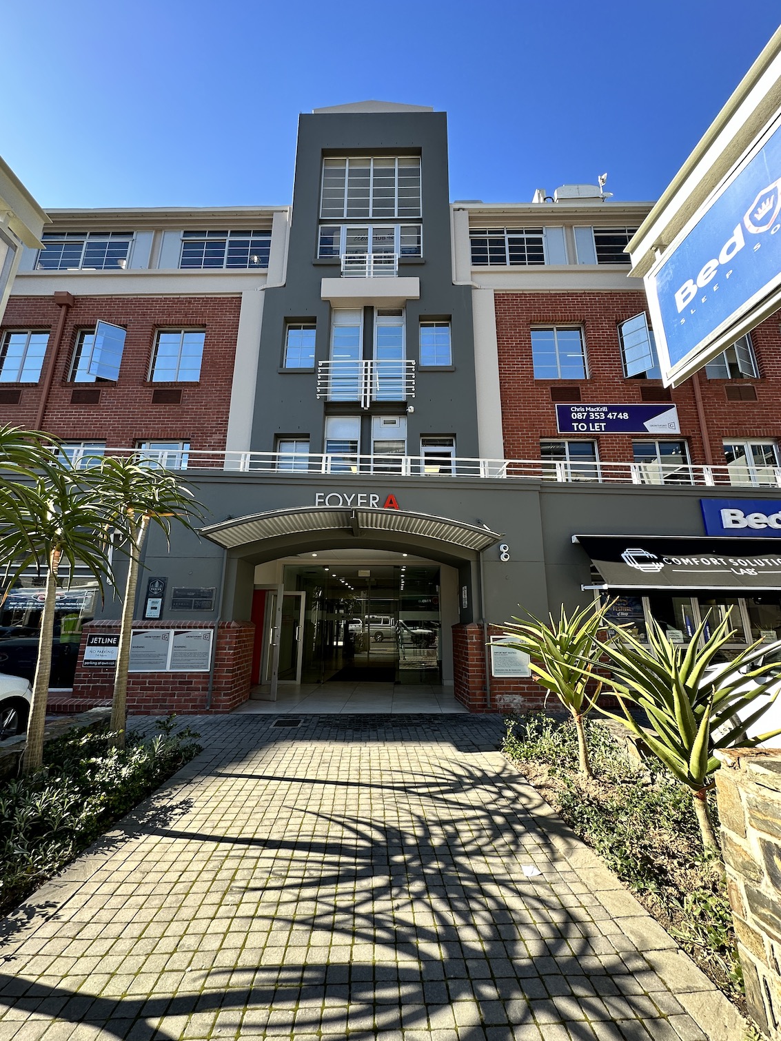 Top-notch A Commercial Property For Rent in Green Point, Cape Town