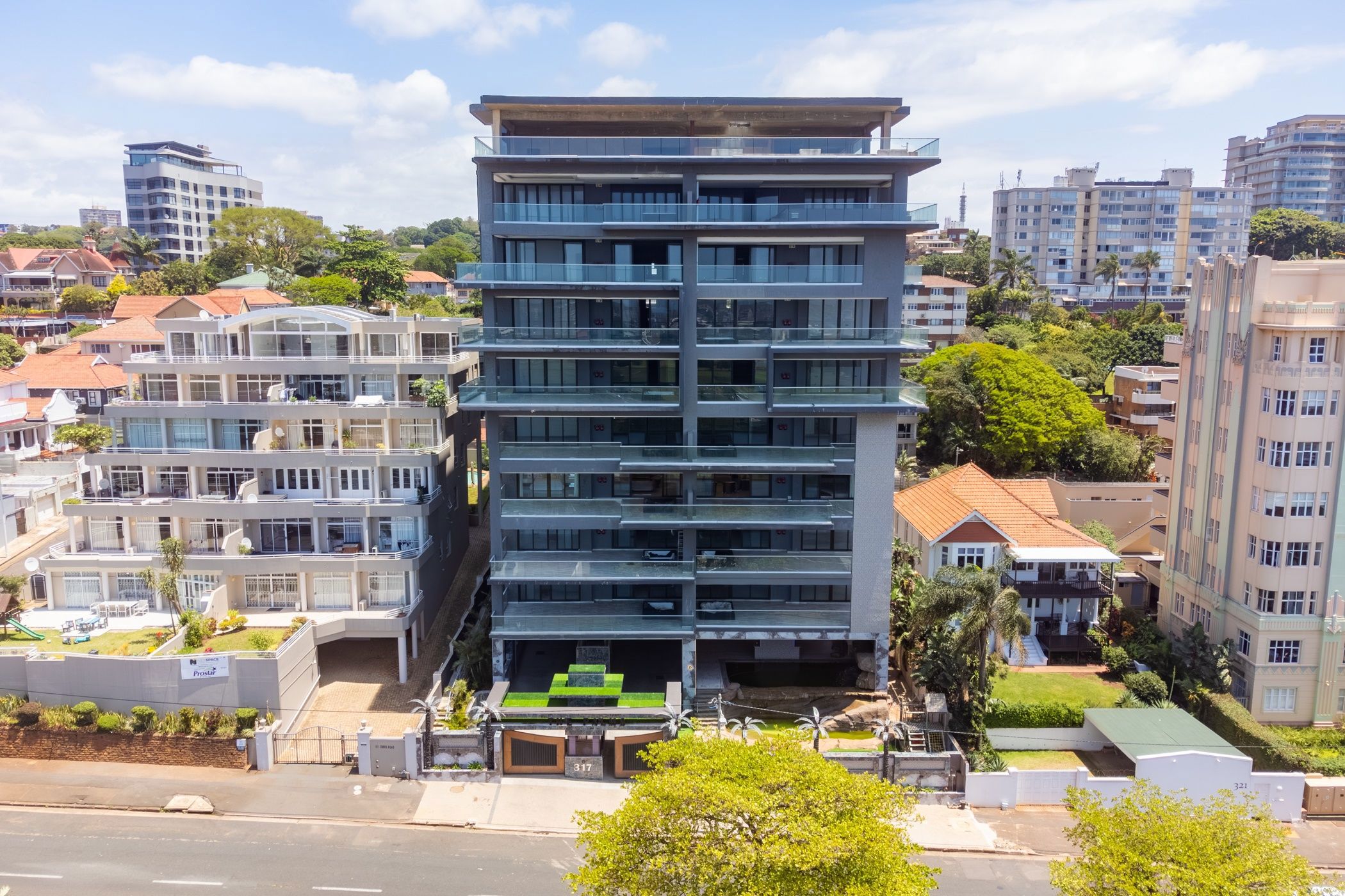 Luxury 4 Bedroom Apartment For Sale in Musgrave