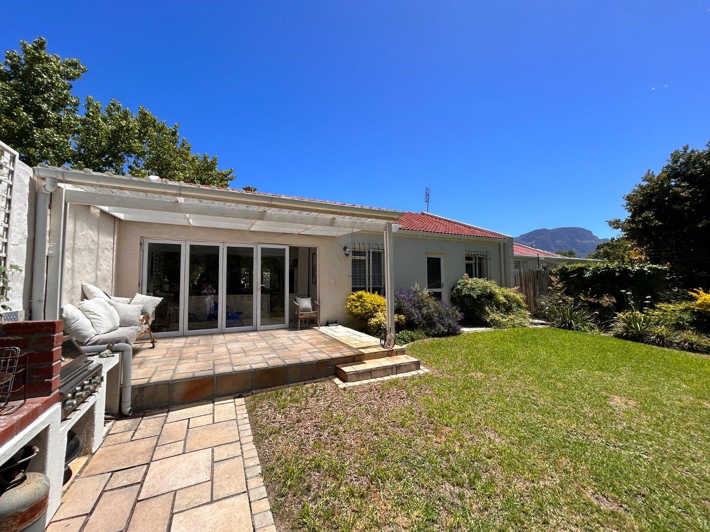 Modern 2 Bedroom House for Sale in Constantia