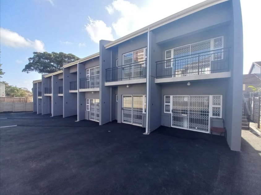 Investors Dream -16 Bedroom Security Complex Home For Sale in Musgrave