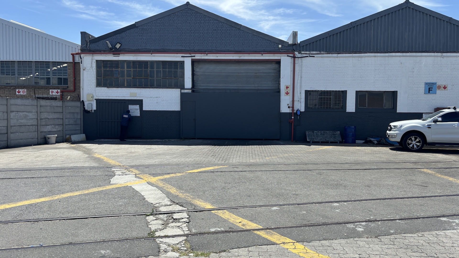 Fully Secure Industrial Property For Rent in Epping, Cape Town
