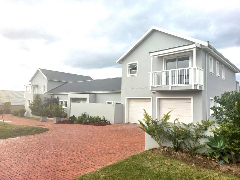 Beautiful 2 Bedroom House for Sale in Kraaibosch Manor