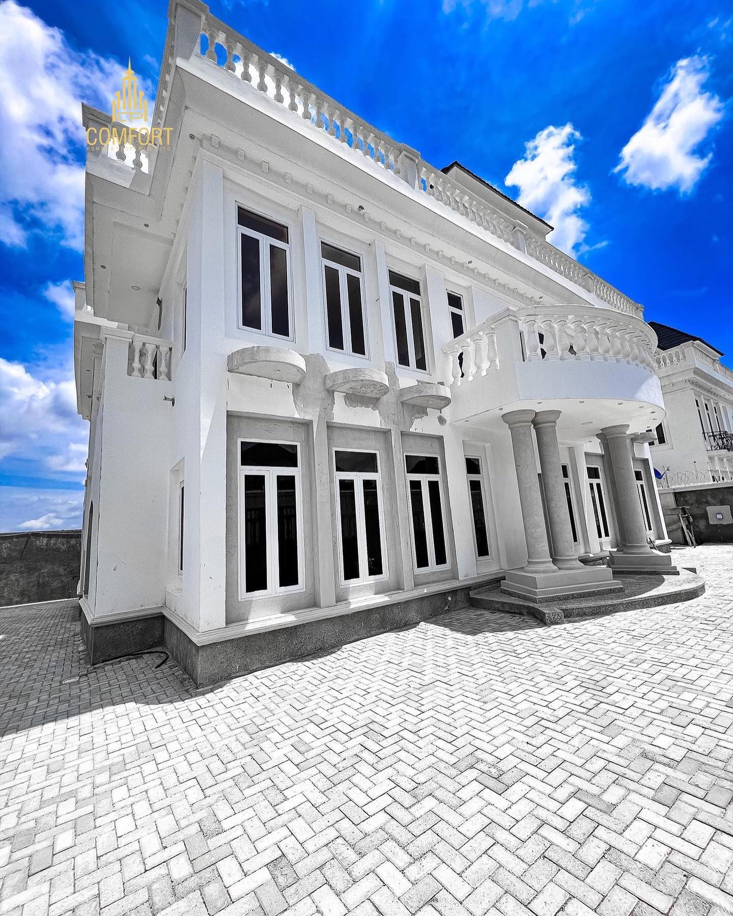 State-of-The-Art 6 Bedroom House For Sale in Guzape, Abuja 