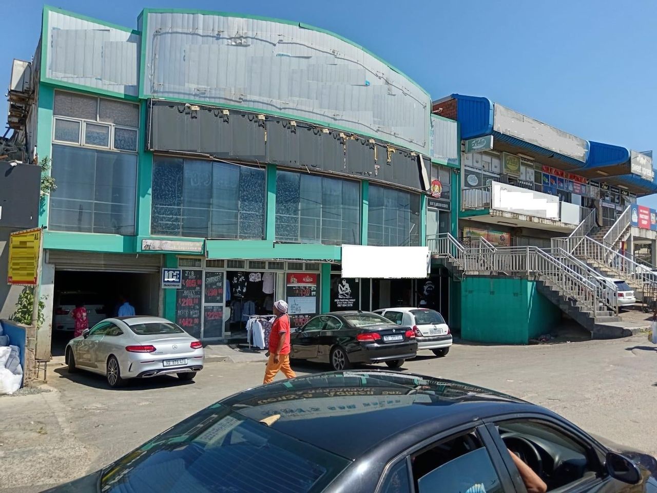 Prime Commercial Building For Sale In Isipingo Rail