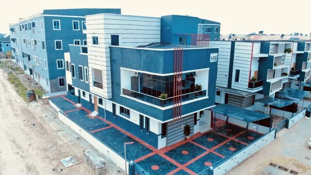 Opulent 5 bedroom House For Rent in Orchid Road, Chevron Lekki, Lagos