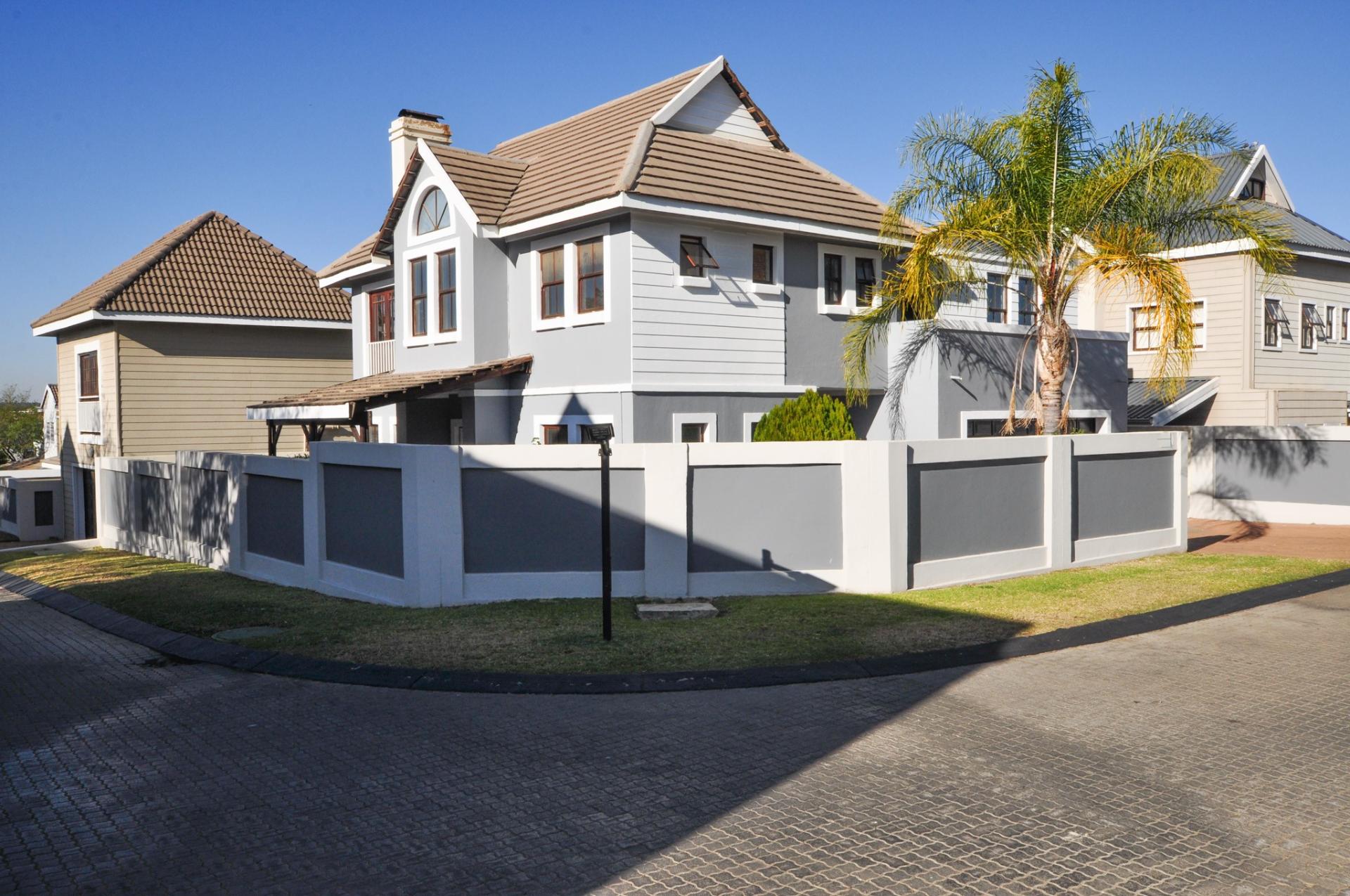 Modern & Stylish 4 Bedroom Cluster House For Rent in Broadacres