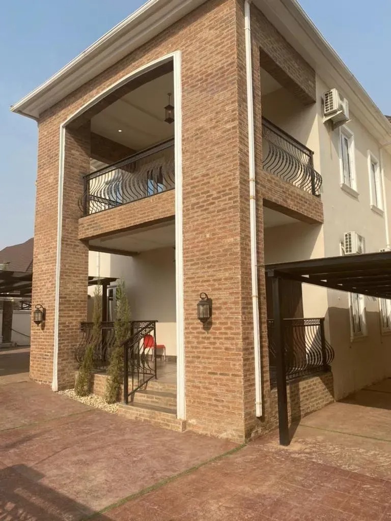 Fully Finished 4 bedroom House For Sale in Guzape 