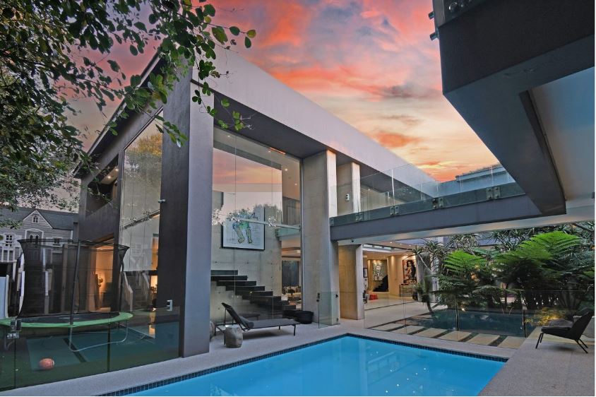 Luxuosa casa moderna de 4 quartos para alugar em Benmore Gardens