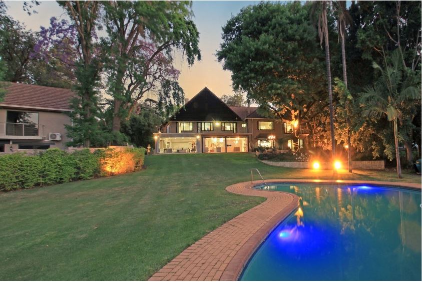 Magnificent And Spacious 5 Bedroom House For Sale in Bryanston