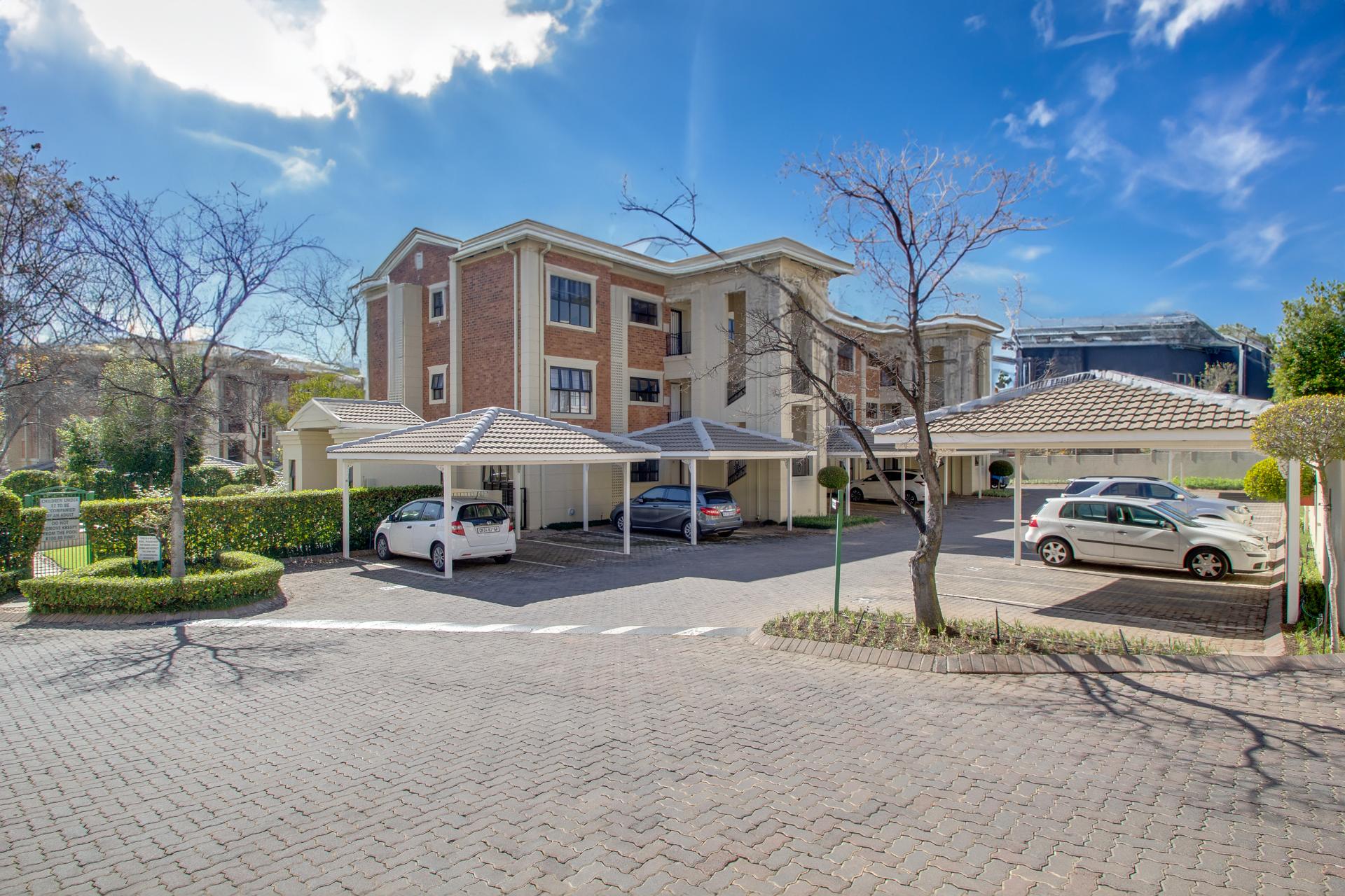 A Classic 2 Bedroom Apartment For Sale in Bryanston 