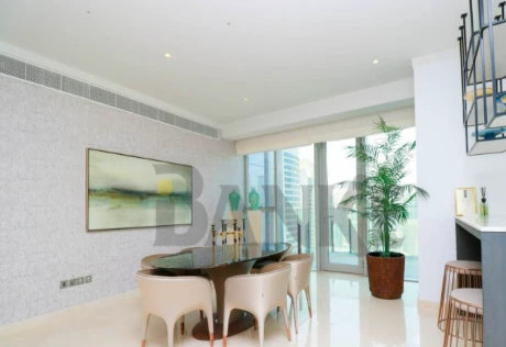 Espectacular apartamento de 2 dormitorios con acabados de alta calidad en las torres del lago Jumeirah.
