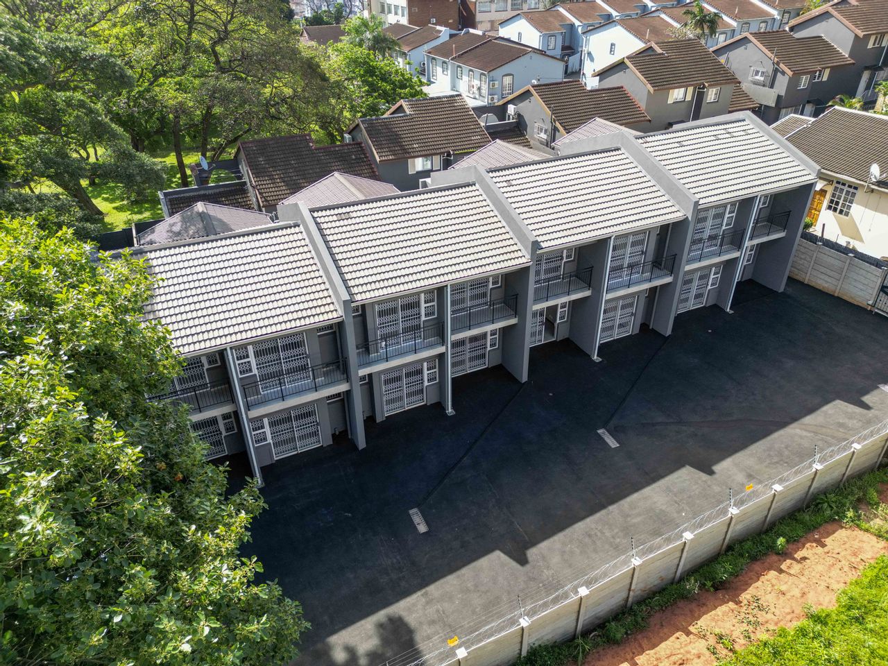 Investment Opportunity - 16 Bedroom Apartment Block For Sale in Musgrave