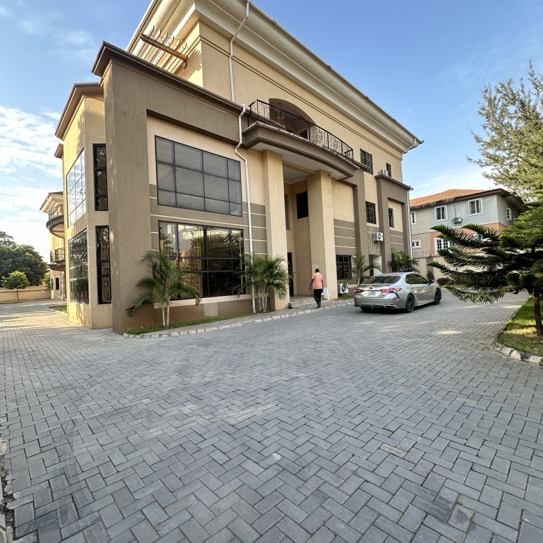 Modern Contemporary 5 Bedroom House For Sale in Maitama, Abuja