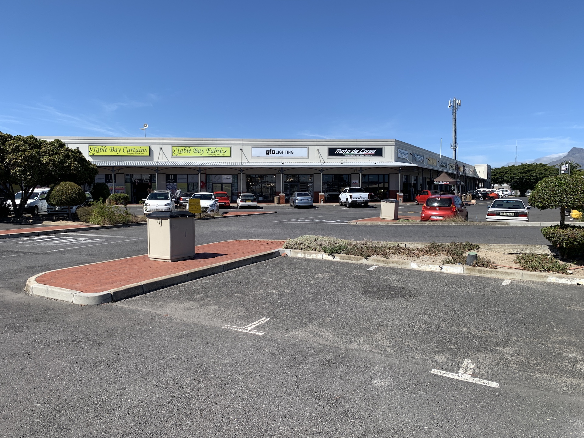 Beautiful Retail Space For Rent in Milnerton Central, Milnerton