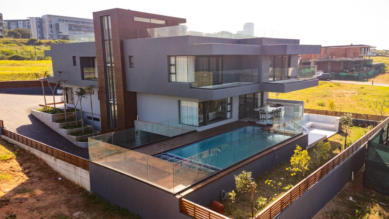  Magnificent 6 Bedroom Gated Estate For Sale in Umhlanga Central