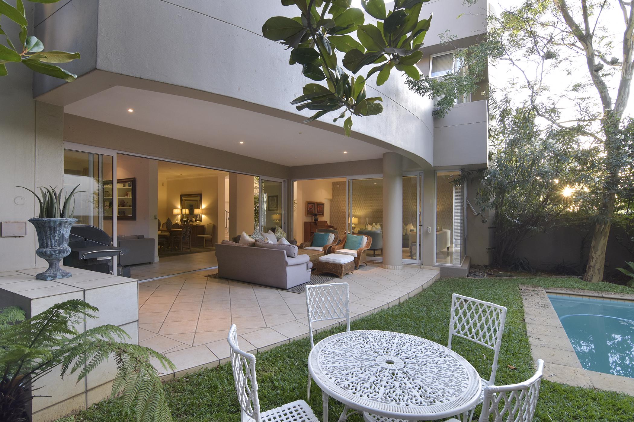 Modern Contemporary 3 bedroom cluster house for sale in Hyde Park, Sandton
