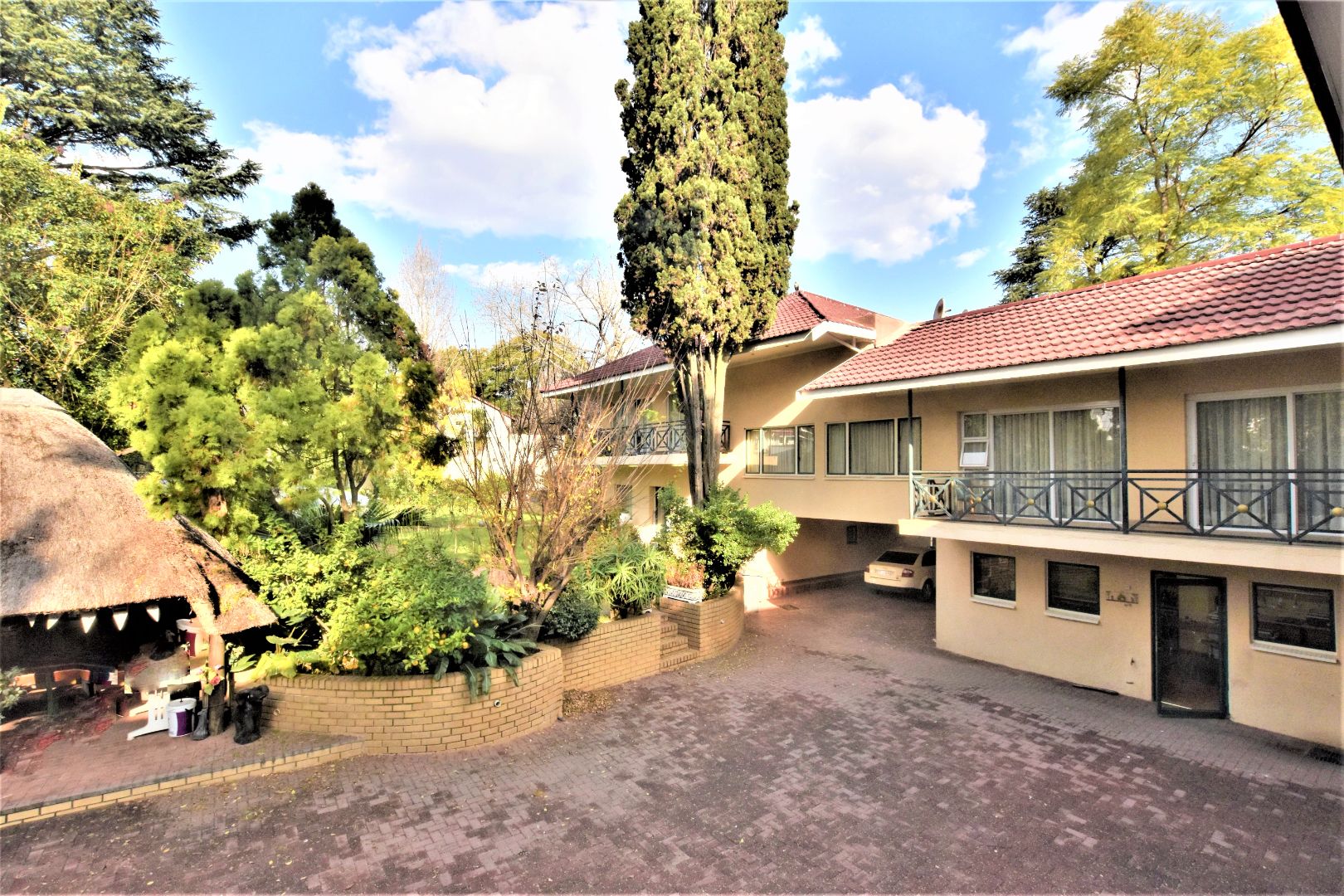 Investment- Ideal 10 Bedroom House For Sale in Parktown North