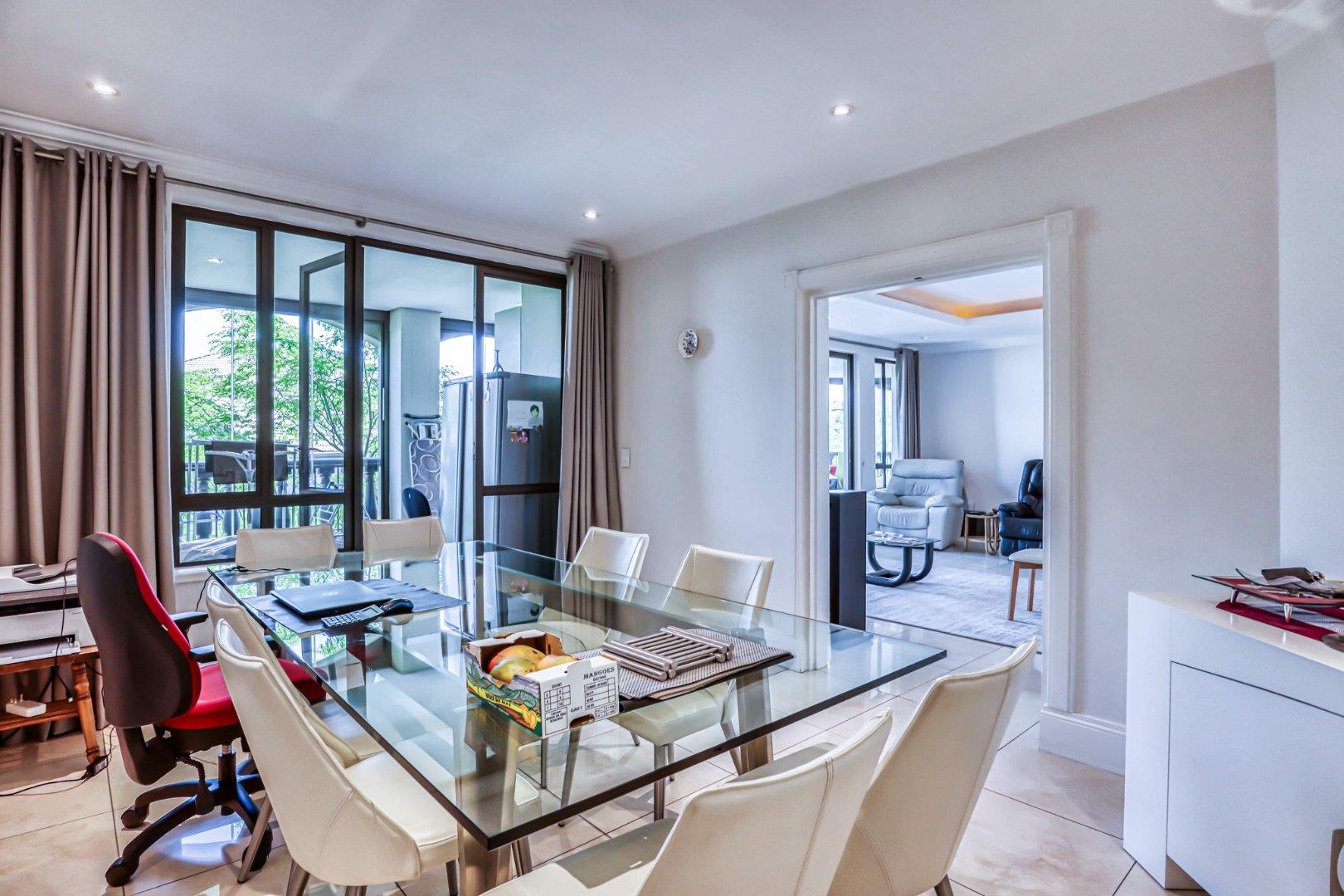 Luxuriously Spacious 3 Bedroom Apartment For Sale in Morningside