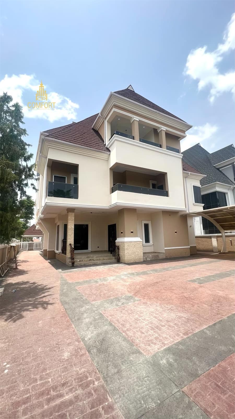 Modern Contemporary 7 Bedroom House For Sale in Gwarinpa, Abuja